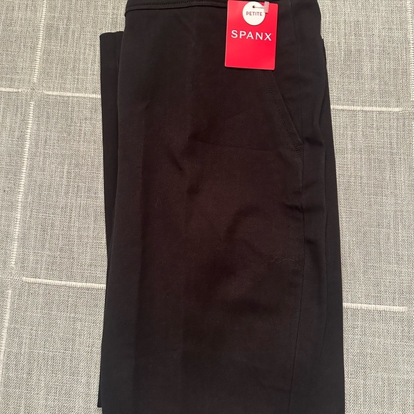 Spanx On-The-Go Ankle Slim Straight Pant - black - petite - xsmall - Picture 3 of 4